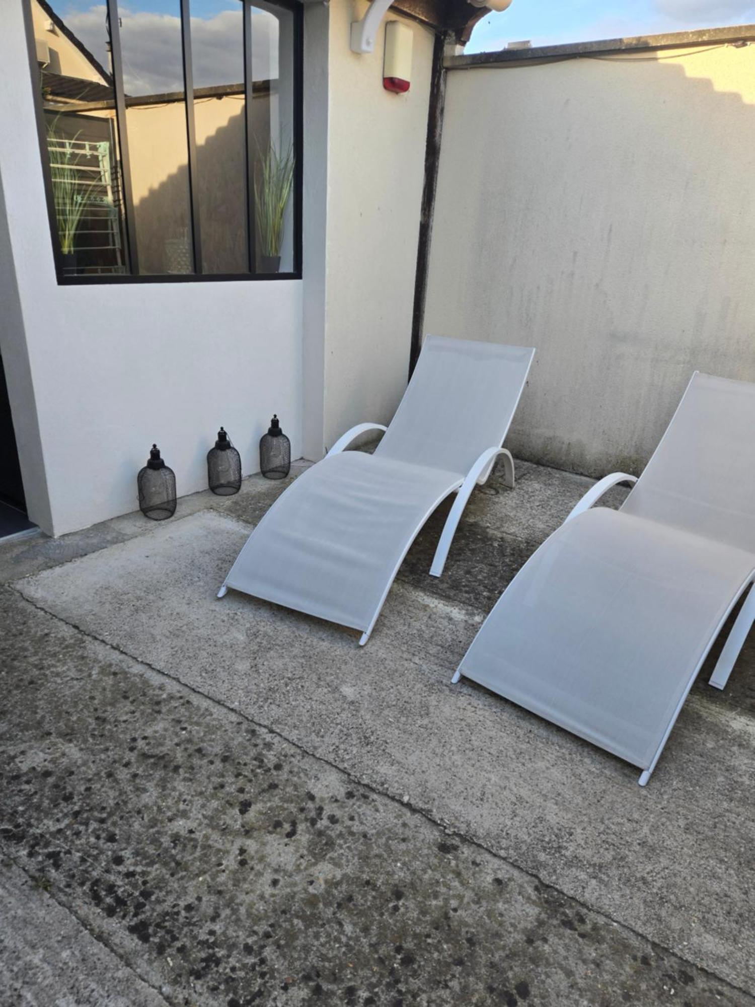 Petite Maison A Apartment Tremblay-en-France